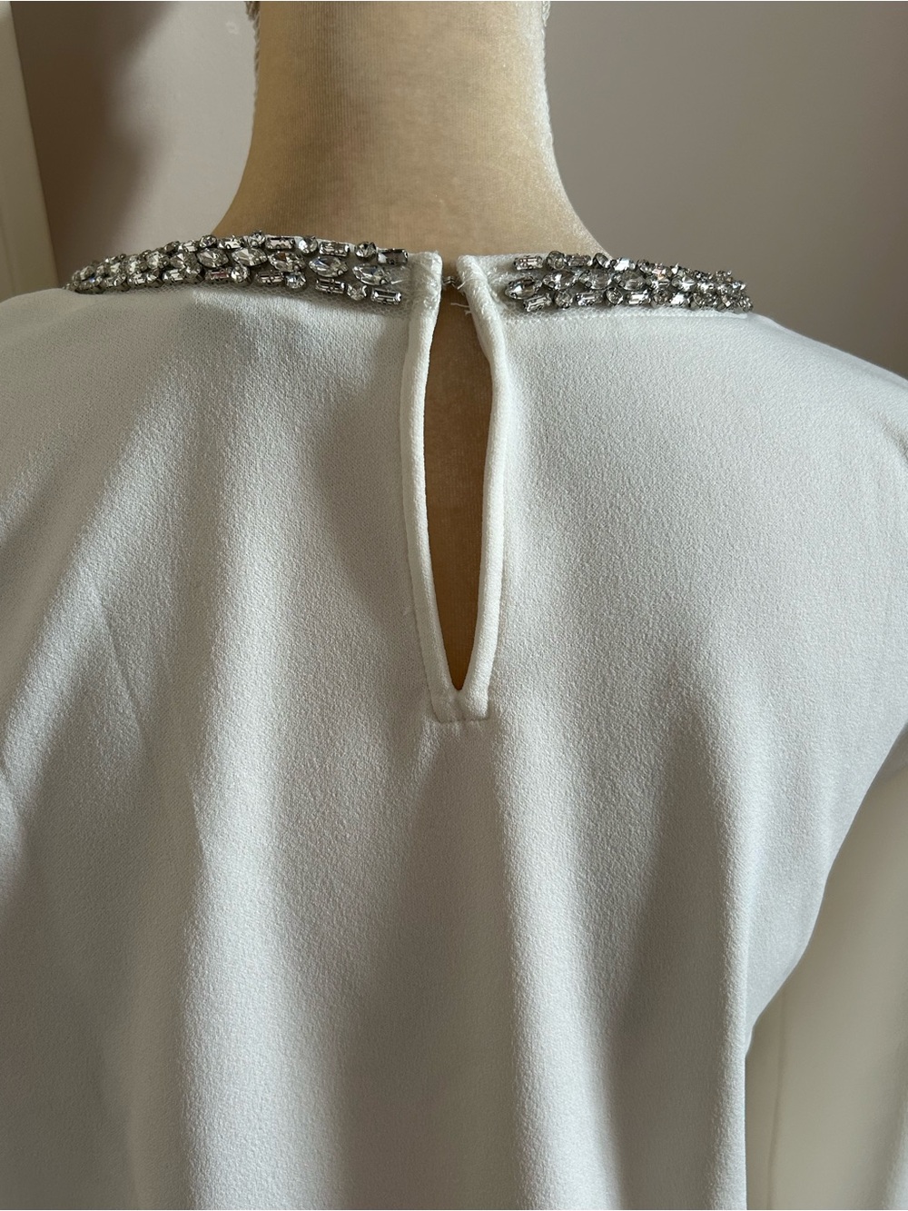 EUC Ann Taylor Rhinestone Collar Top(size medium) - Picture 6 of 10